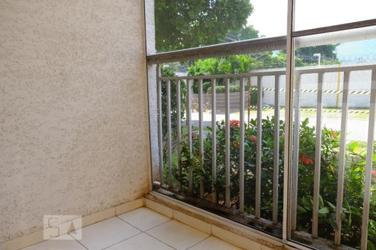 Varanda de apartamento para alugar com 2 quartos, 47m² em Anil, Rio de Janeiro