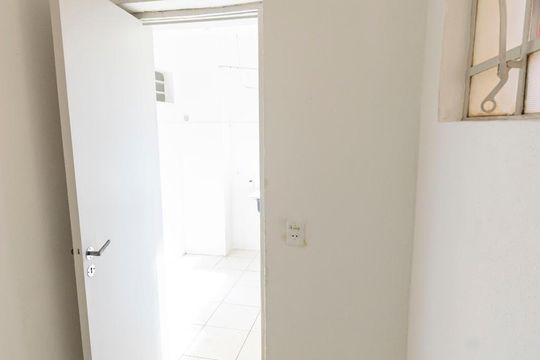 Quarto de serviço de apartamento para alugar com 2 quartos, 63m² em Vila Mariana, São Paulo