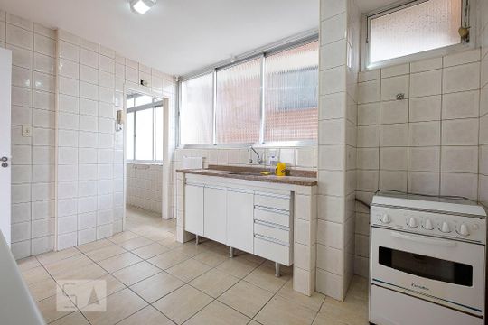 Cozinha de apartamento para alugar com 3 quartos, 110m² em Jardim Paulista, São Paulo