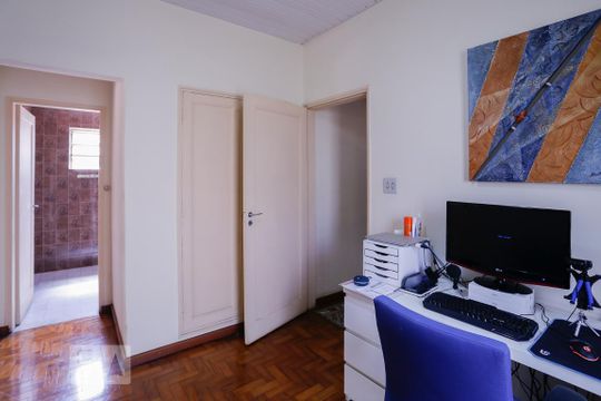 Escritório de casa à venda com 3 quartos, 250m² em Sumaré, São Paulo
