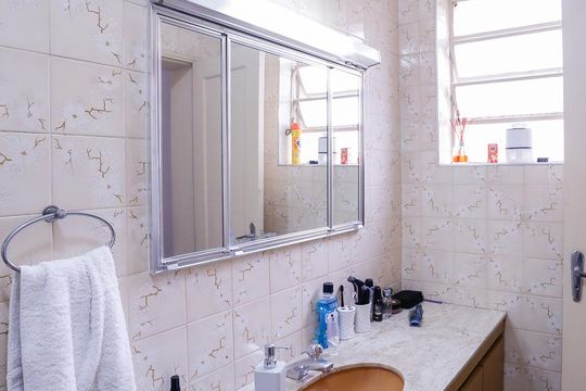Banheiro Suíte de casa à venda com 3 quartos, 250m² em Sumaré, São Paulo