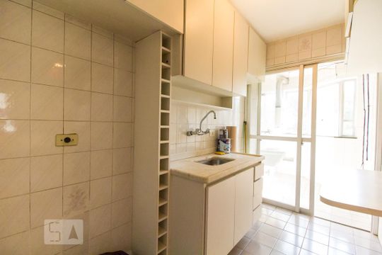 Cozinha de apartamento à venda com 3 quartos, 75m² em Jardim Iris, São Paulo