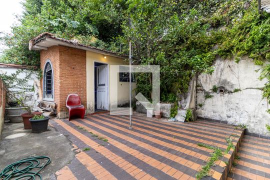 Quintal de casa à venda com 4 quartos, 490m² em Pacaembu, São Paulo