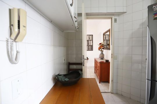 Cozinha de apartamento à venda com 3 quartos, 83m² em Vila Boa Vista, Barueri