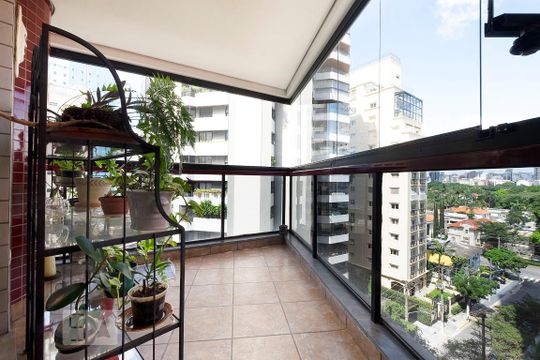 Sala - Varanda de apartamento à venda com 2 quartos, 150m² em Jardim Paulista, São Paulo