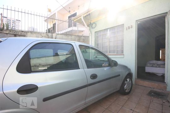 Garagem de casa à venda com 2 quartos, 100m² em Bosque da Saúde, São Paulo