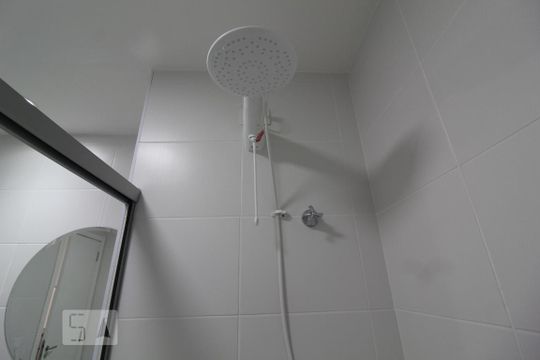 Banheiro de kitnet/studio para alugar com 1 quarto, 36m² em Santa Paula, São Caetano do Sul