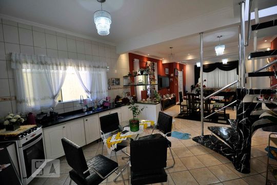 Copa Cozinha de casa à venda com 4 quartos, 250m² em Jaguaribe, Osasco