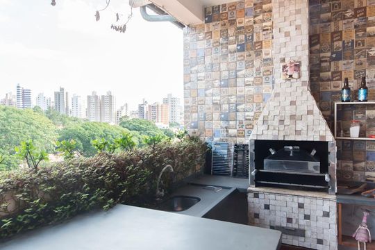 Churrasqueira de casa para alugar com 5 quartos, 400m² em Jardim Guarani, Campinas