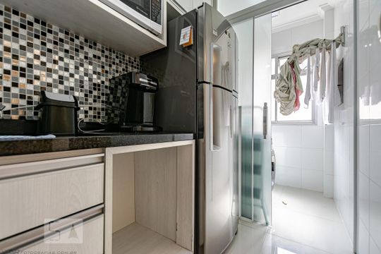 Cozinha de apartamento à venda com 3 quartos, 60m² em Alto da Glória, Curitiba
