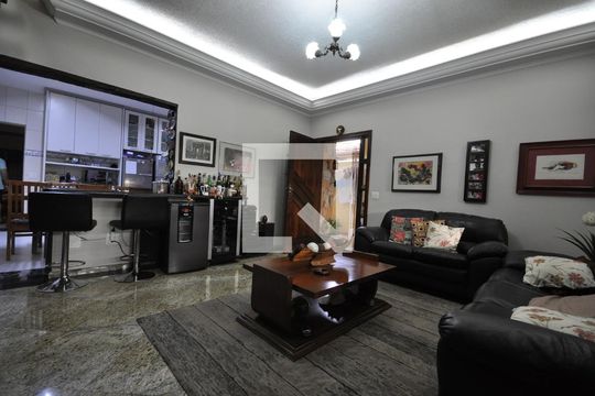 Sala de casa à venda com 5 quartos, 420m² em Vila Mazzei, São Paulo
