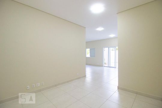 Sala de apartamento para alugar com 2 quartos, 80m² em Jardim Samambaia, Jundiaí