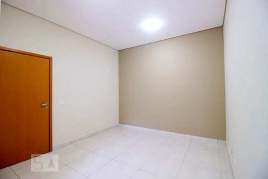 Sala de apartamento para alugar com 2 quartos, 80m² em Jardim Samambaia, Jundiaí