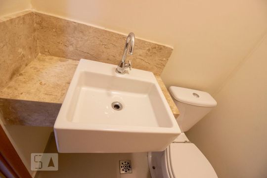 Lavabo de apartamento para alugar com 2 quartos, 80m² em Jardim Samambaia, Jundiaí