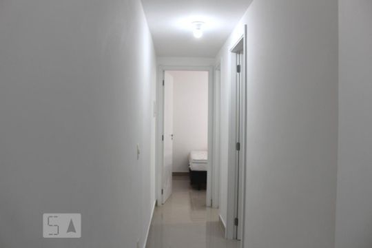 Corredor de apartamento à venda com 2 quartos, 47m² em Itaquera, São Paulo