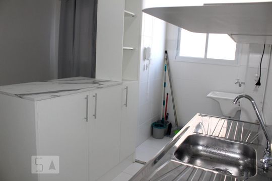 Cozinha de apartamento à venda com 2 quartos, 47m² em Itaquera, São Paulo