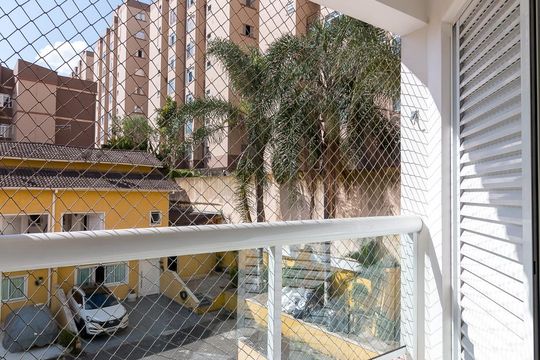 Varanda quarto 3 suíte de casa de condomínio para alugar com 3 quartos, 150m² em Vila Rio, Guarulhos