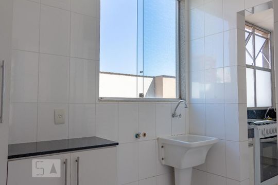 Área de Serviço de apartamento para alugar com 3 quartos, 90m² em Santa Efigênia, Belo Horizonte