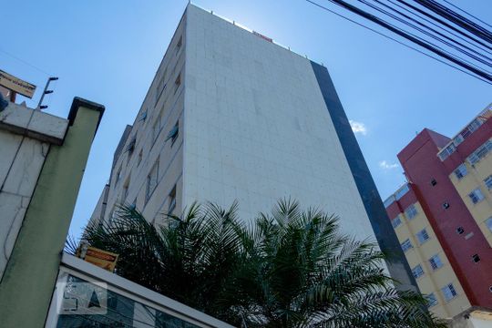 Fachada de apartamento para alugar com 3 quartos, 90m² em Santa Efigênia, Belo Horizonte