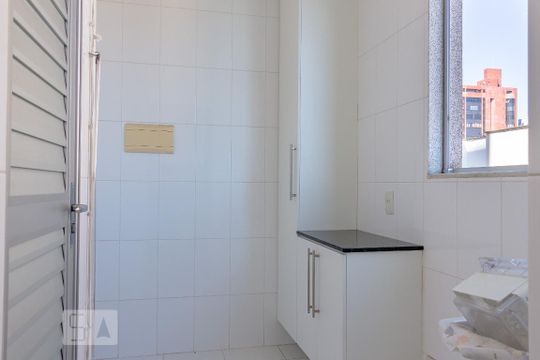 Área de Serviço de apartamento para alugar com 3 quartos, 90m² em Santa Efigênia, Belo Horizonte