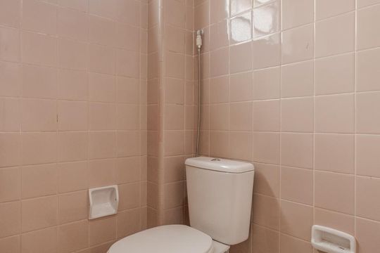 Banheiro de apartamento para alugar com 2 quartos, 84m² em Bom Fim, Porto Alegre