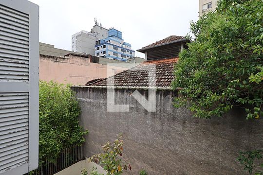 Vista Quarto de apartamento à venda com 2 quartos, 84m² em Bom Fim, Porto Alegre