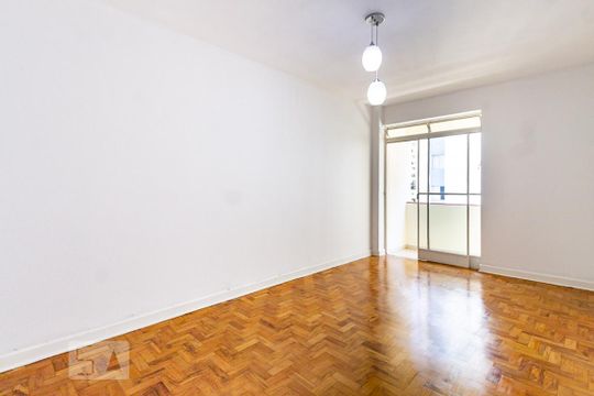 Sala de apartamento à venda com 3 quartos, 100m² em Paraíso, São Paulo