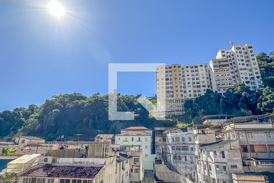 Vista da Sala de apartamento para alugar com 2 quartos, 50m² em Centro, Rio de Janeiro