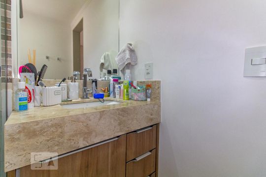 Banheiro Suíte de apartamento à venda com 2 quartos, 67m² em Parque São Jorge, São Paulo