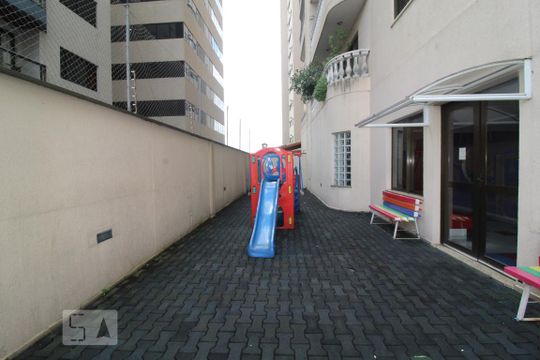 Parque infantil de apartamento para alugar com 4 quartos, 134m² em Santo Antônio, São Caetano do Sul