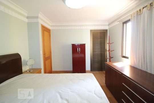 Quarto 1 suite de apartamento para alugar com 4 quartos, 134m² em Santo Antônio, São Caetano do Sul