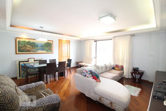 Apartamento para alugar com 4 quartos, 134m² em Santo Antônio, São Caetano do Sul