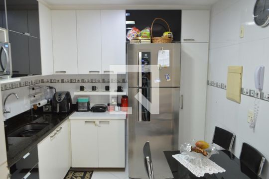Cozinha de casa de condomínio à venda com 3 quartos, 90m² em Tanque, Rio de Janeiro