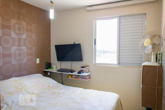 Suíte de apartamento para alugar com 3 quartos, 70m² em Parque Jaçatuba, Santo André