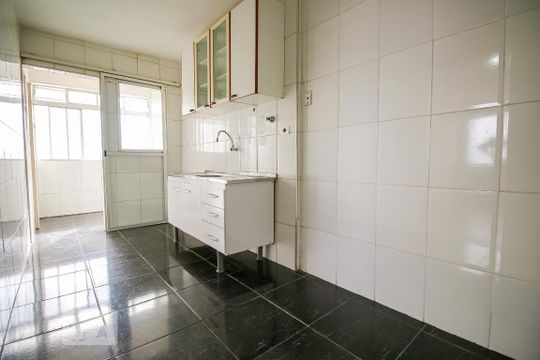 Cozinha de apartamento à venda com 3 quartos, 68m² em Vila Constança, São Paulo