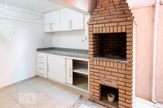 Área de Serviço - Churrasqueira de casa para alugar com 2 quartos, 124m² em Chácara Santo Antônio (zona Sul), São Paulo