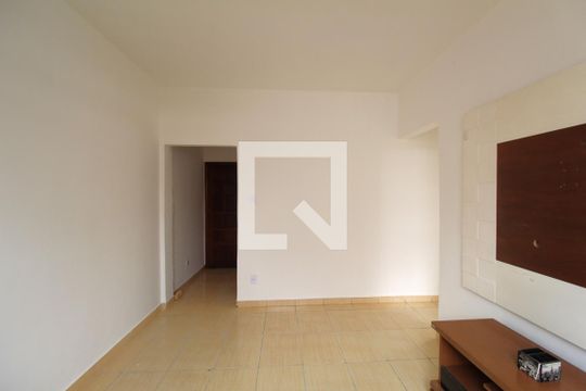 Sala de apartamento para alugar com 2 quartos, 50m² em Pechincha, Rio de Janeiro