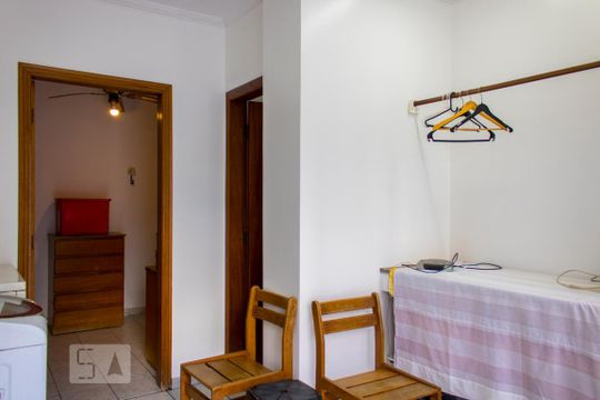 Área de Serviço de casa à venda com 4 quartos, 630m² em Vila America, Santo André