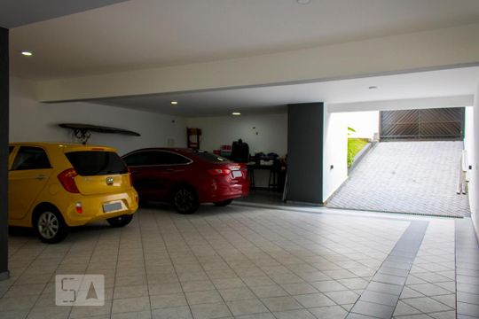 Garagem de casa à venda com 4 quartos, 630m² em Vila America, Santo André