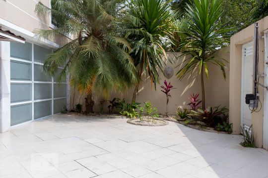 Garagem de casa à venda com 4 quartos, 450m² em Cursino, São Paulo