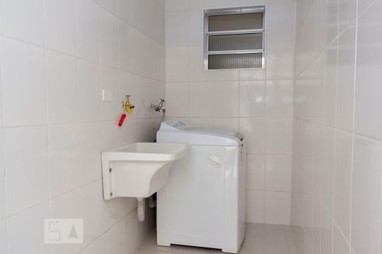Área de Serviço de casa à venda com 4 quartos, 450m² em Cursino, São Paulo