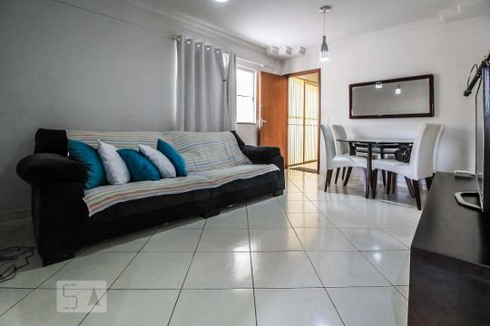 Sala de apartamento para alugar com 2 quartos, 62m² em Setor Sudoeste, Goiânia