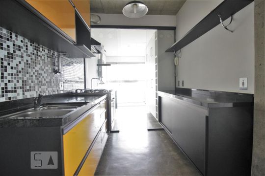 Cozinha de apartamento à venda com 2 quartos, 75m² em Jardim Fonte do Morumbi, São Paulo