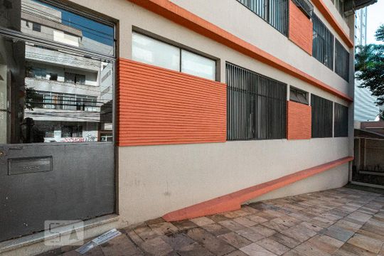 Fachada de apartamento para alugar com 2 quartos, 70m² em Funcionários, Belo Horizonte