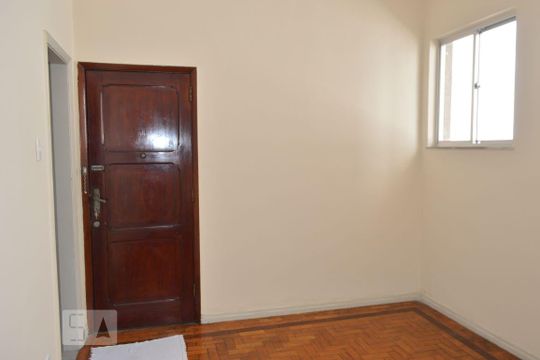 Sala de apartamento à venda com 2 quartos, 70m² em Icaraí, Niterói