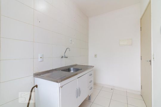 Cozinha de apartamento à venda com 2 quartos, 52m² em Jardim Flor da Montanha, Guarulhos