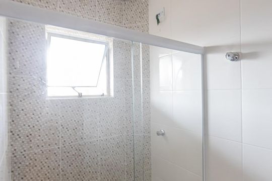 Banheiro Social de apartamento à venda com 2 quartos, 47m² em Penha de França, São Paulo