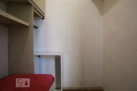 Quarto de Serviço de apartamento para alugar com 2 quartos, 70m² em Tijuca, Rio de Janeiro