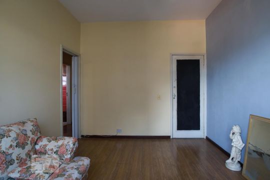 Sala de apartamento para alugar com 2 quartos, 70m² em Tijuca, Rio de Janeiro