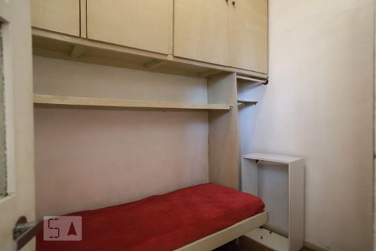 Quarto de Serviço de apartamento para alugar com 2 quartos, 70m² em Tijuca, Rio de Janeiro